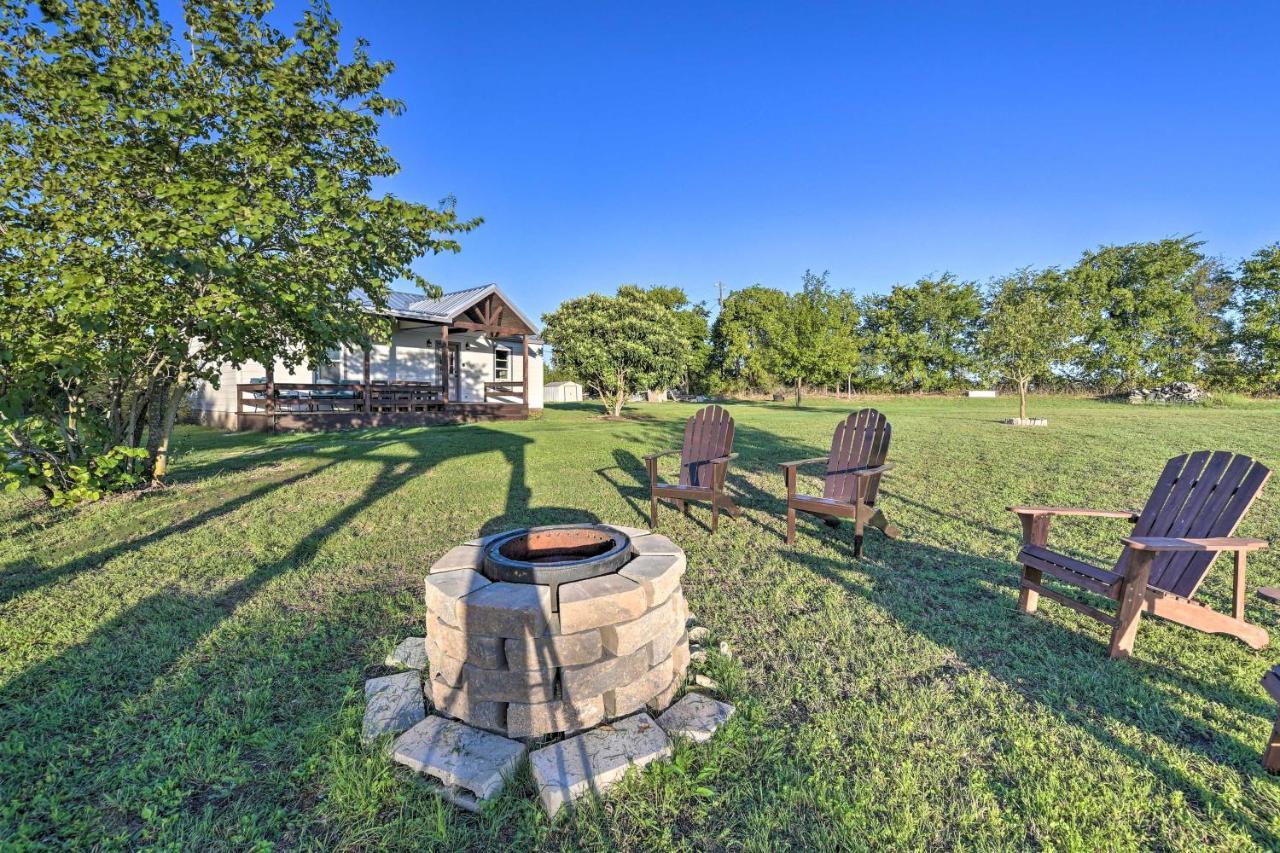 House On Cattle Farm Central To Temple And Waco Lorena Экстерьер фото