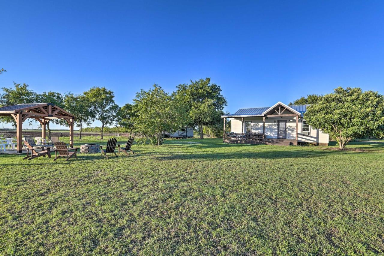 House On Cattle Farm Central To Temple And Waco Lorena Экстерьер фото