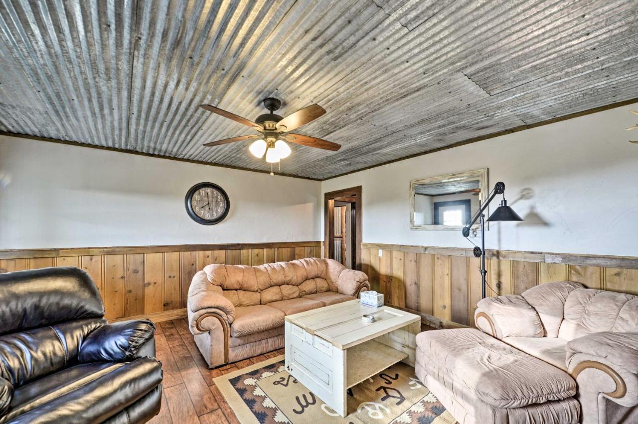 House On Cattle Farm Central To Temple And Waco Lorena Экстерьер фото